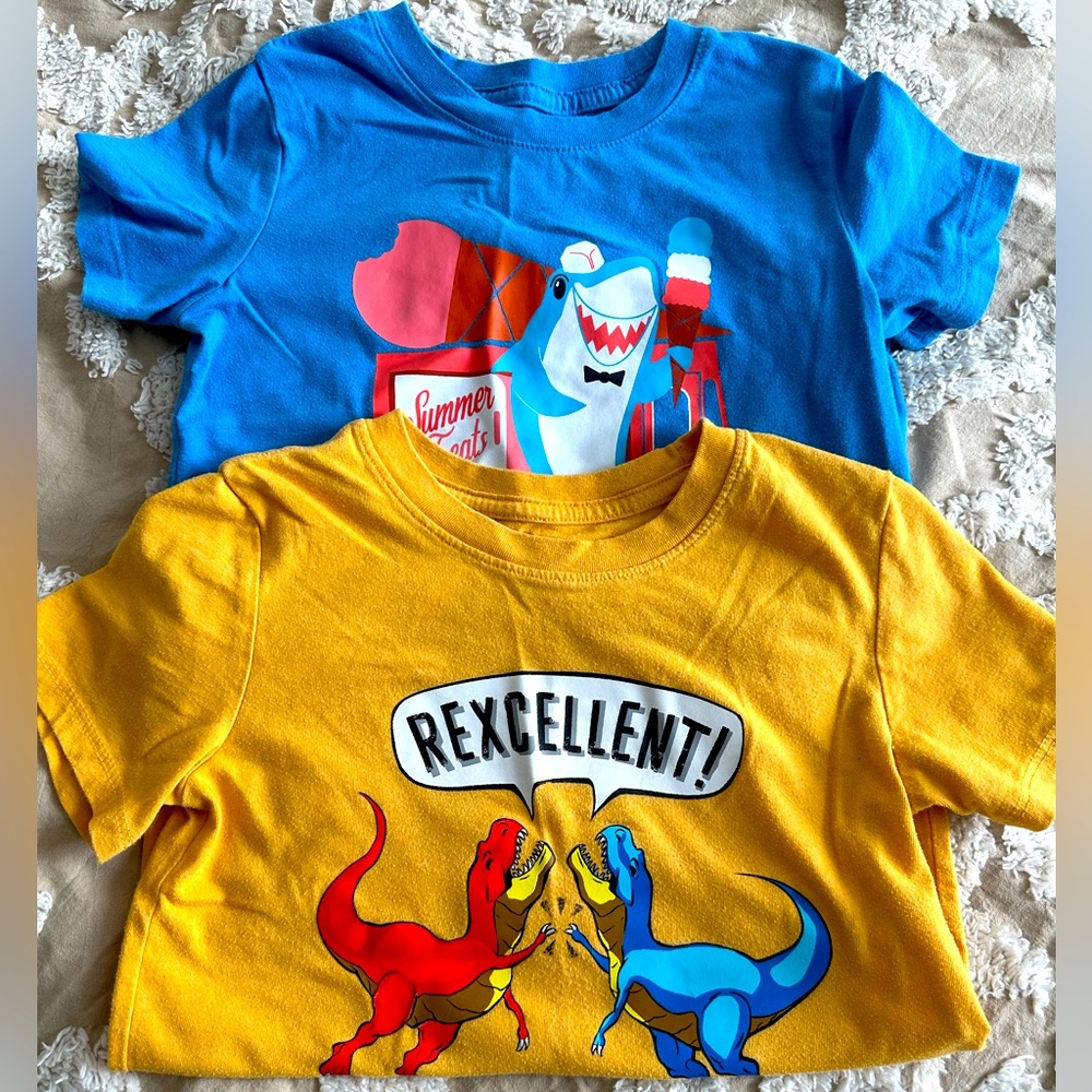 Cat & Jack T. Rex Short-Sleeve and Ice cream shark - 2 pack size 5T